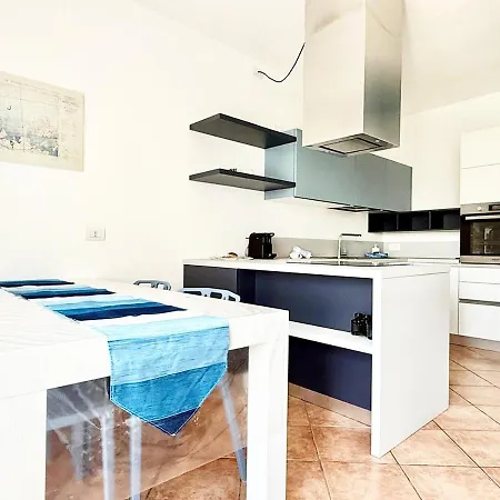 Pgs Immobiliare Srls Gallura Blu Moderno Trilocale Con Parcheggio Privato