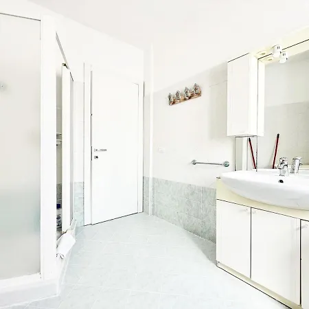 Pgs Immobiliare Srls Gallura Blu Moderno Trilocale Con Parcheggio Privato La Maddalena (Sassari)
